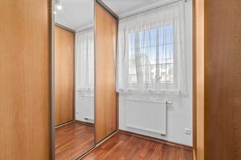 Šatna - Pronájem domu 150 m², Slaný