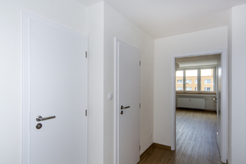 předsíň - Pronájem bytu 2+1 v osobním vlastnictví 56 m², Praha 4 - Podolí