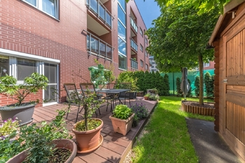 Zahrada - Prodej bytu 2+kk v osobním vlastnictví 63 m², Praha 4 - Modřany
