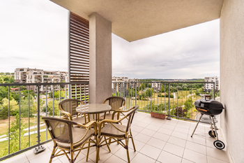Balkon - Prodej bytu 1+kk v osobním vlastnictví 46 m², Praha 9 - Hrdlořezy