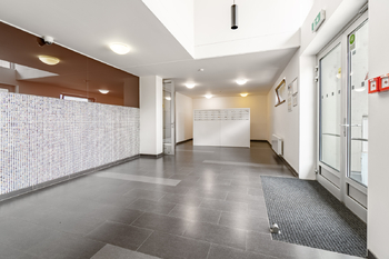 Atrium - Prodej bytu 1+kk v osobním vlastnictví 46 m², Praha 9 - Hrdlořezy