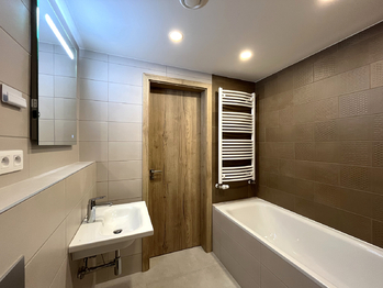 Pronájem bytu 2+kk v osobním vlastnictví 56 m², Praha 9 - Vysočany