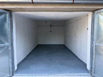 Pronájem garáže 18 m², Slaný