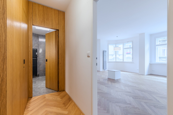 Prodej bytu 2+kk v osobním vlastnictví 92 m², Praha 1 - Nové Město