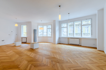 Pokoj č. 2 - Prodej bytu 2+kk v osobním vlastnictví 92 m², Praha 1 - Nové Město 