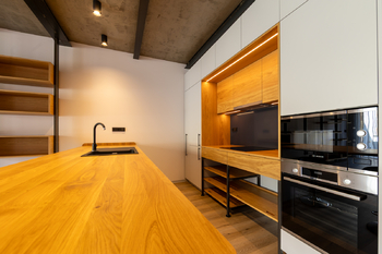Kuchyň - Prodej bytu 4+kk v osobním vlastnictví 113 m², Praha 9 - Vysočany