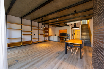 Pohled z obývacího pokoje - Prodej bytu 4+kk v osobním vlastnictví 113 m², Praha 9 - Vysočany