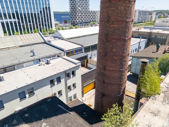 Pohled na dům - Prodej bytu 4+kk v osobním vlastnictví 113 m², Praha 9 - Vysočany