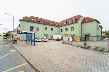 Venkovní budova - Pronájem bytu 2+kk v osobním vlastnictví 47 m², Rudná