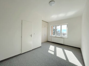 Pronájem bytu 3+1 v osobním vlastnictví 100 m², Lety