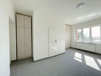 Pronájem bytu 3+1 v osobním vlastnictví 100 m², Lety