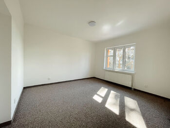 Pronájem bytu 3+1 v osobním vlastnictví 100 m², Lety