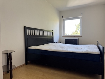 menší ložnice 1 - Pronájem bytu - pokoje v osobním vlastnictví 157 m², Světice