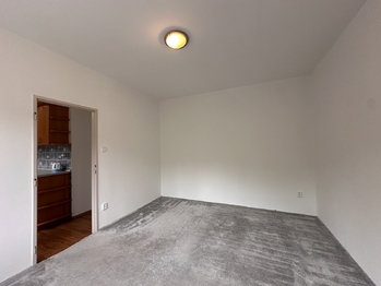 Pronájem bytu 2+1 v osobním vlastnictví 51 m², Adamov