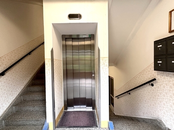Pronájem bytu 2+1 v osobním vlastnictví 51 m², Adamov