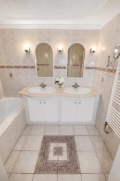 Prodej domu 230 m², Praha 6 - Lysolaje