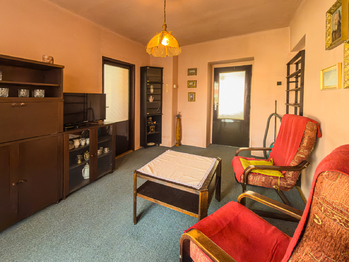 Prodej domu 178 m², Ločenice
