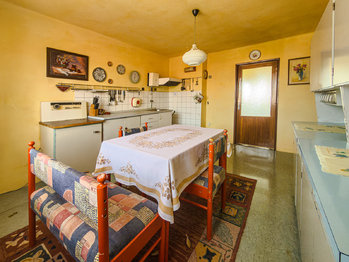 Prodej domu 178 m², Ločenice