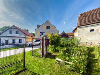 Prodej domu 178 m², Ločenice