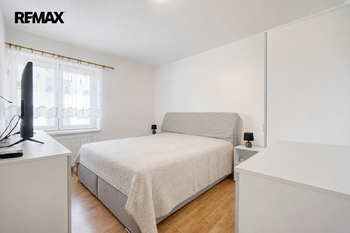 Prodej domu 258 m², Hrob