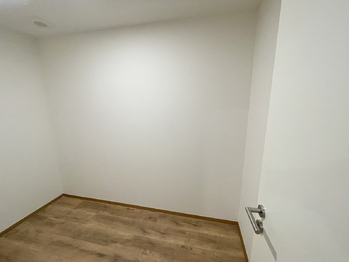 Komora, šatna, místnost - Prodej bytu 1+kk v osobním vlastnictví 43 m², Brandýs nad Labem-Stará Boleslav