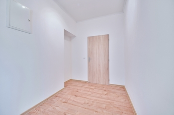 Pronájem bytu 1+1 v osobním vlastnictví 57 m², Aš