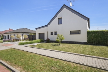 Prodej domu 176 m², Kupařovice