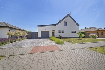Prodej domu 176 m², Kupařovice
