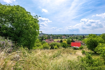 Prodej pozemku 886 m², Všetaty