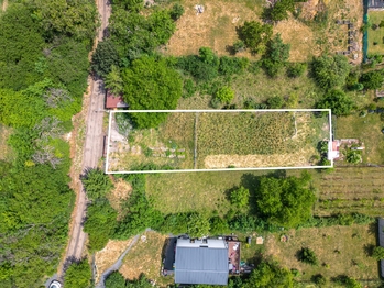 Prodej pozemku 886 m², Všetaty