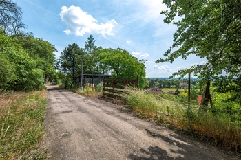 Prodej pozemku 886 m², Všetaty