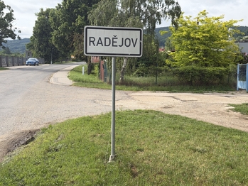Prodej pozemku 938 m², Radějov