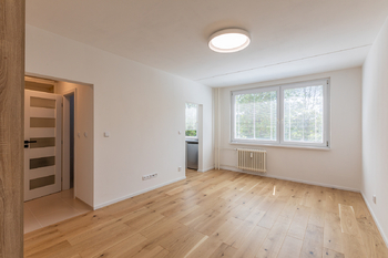 Pronájem bytu 1+kk v osobním vlastnictví 28 m², Praha 4 - Háje