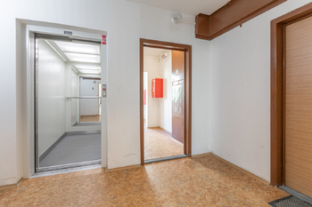 Pronájem bytu 1+kk v osobním vlastnictví 28 m², Praha 4 - Háje