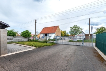 Prodej bytu 3+1 v osobním vlastnictví 62 m², Červený Újezd