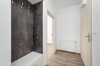 chodba  - Prodej bytu 2+kk v osobním vlastnictví 50 m², České Budějovice