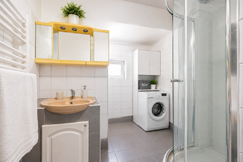 Prodej nájemního domu 301 m², Kladno