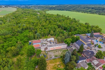 Prodej nájemního domu 301 m², Kladno