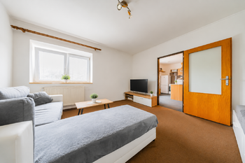 Prodej nájemního domu 301 m², Kladno
