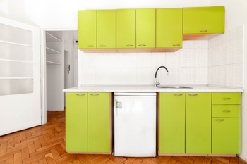Kuchyňská linka - Pronájem bytu 1+kk v osobním vlastnictví 26 m², Praha 2 - Nové Město
