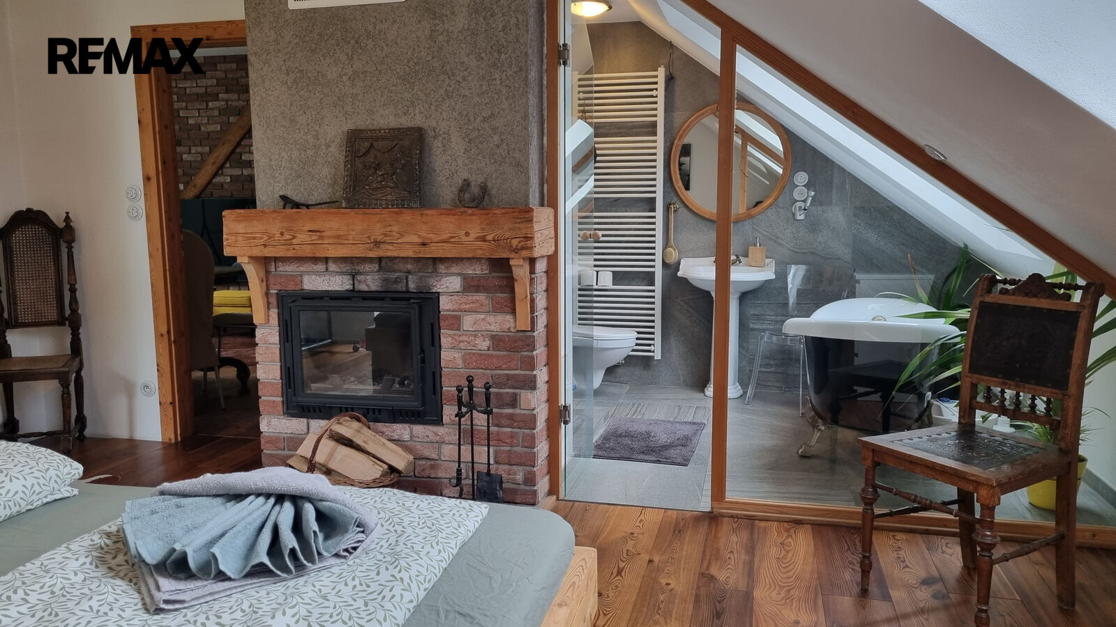 Prodej domu 382 m², Dolany, Dolany – náhled fotky 2