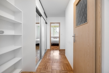 Chodba - Prodej bytu 2+kk v osobním vlastnictví 41 m², Kralupy nad Vltavou