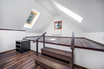 Pokoj - Prodej domu 210 m², Praha 9 - Běchovice