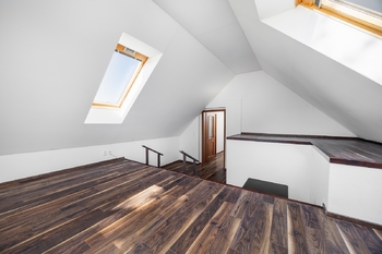 Pokoj - Prodej domu 210 m², Praha 9 - Běchovice