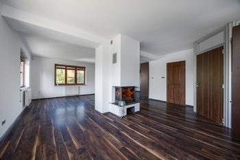Obývací pokoj - Prodej domu 210 m², Praha 9 - Běchovice