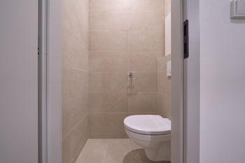 Samostatné WC - Prodej bytu 3+1 v družstevním vlastnictví 68 m², Hradec Králové
