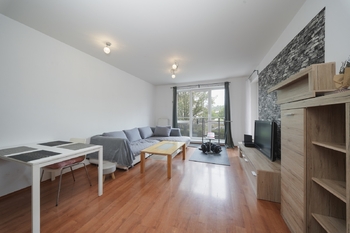 obývací pokoj foto 1 - Prodej bytu 2+kk v osobním vlastnictví 51 m², Brno