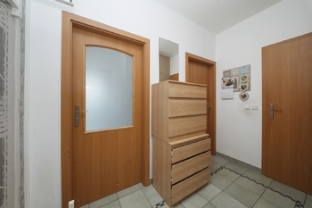 předsíň foto 2 - Prodej bytu 2+kk v osobním vlastnictví 51 m², Brno