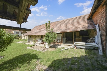 Prodej pozemku 1027 m², Dražůvky