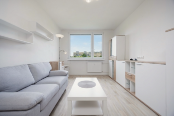 Obývací pokoj - Pronájem bytu 2+kk v družstevním vlastnictví 42 m², Praha 4 - Chodov
